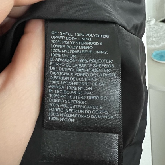 The North Face Resolve Plus Waterproof Jacket - Picture 13 of 14